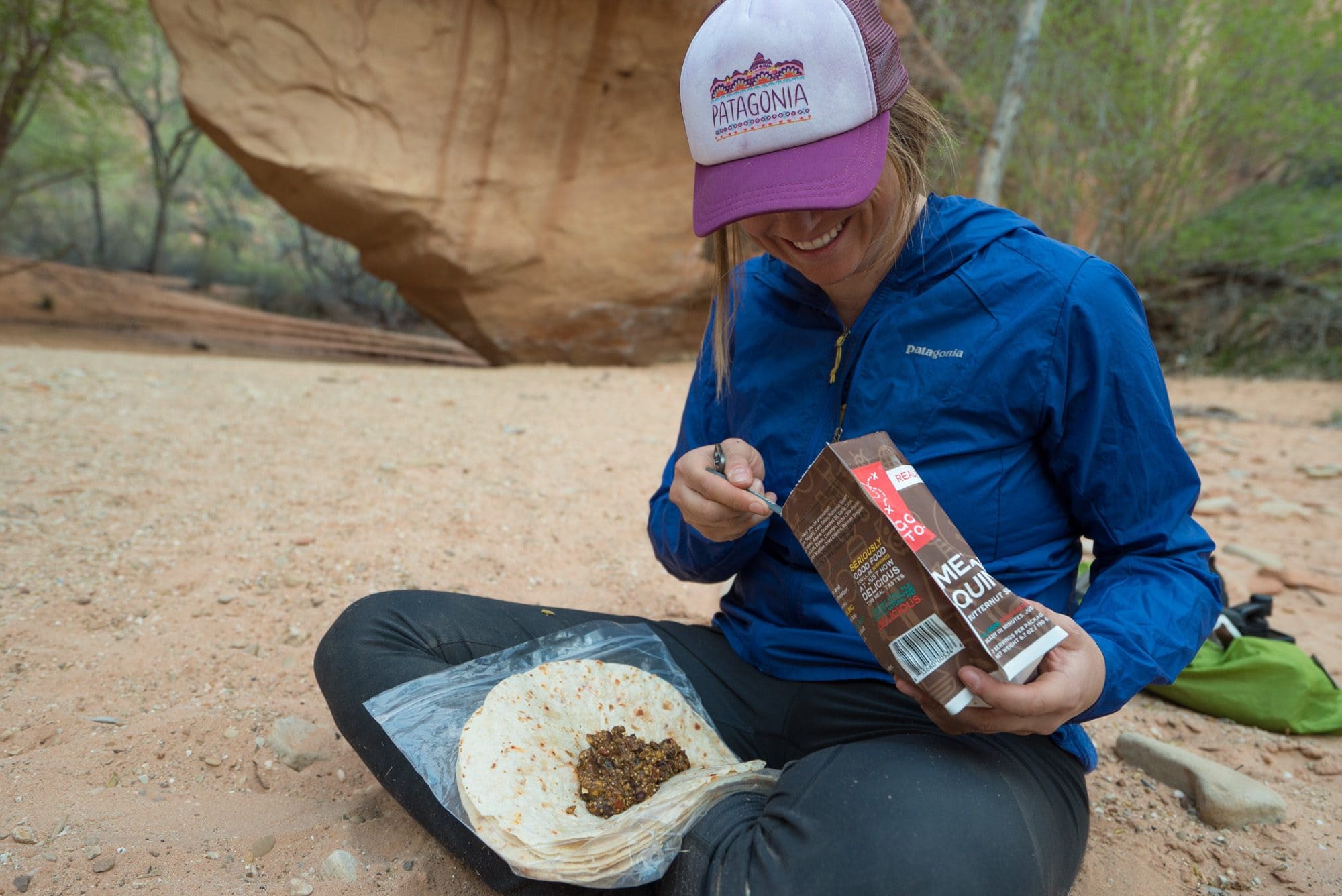 things to pack for day hike