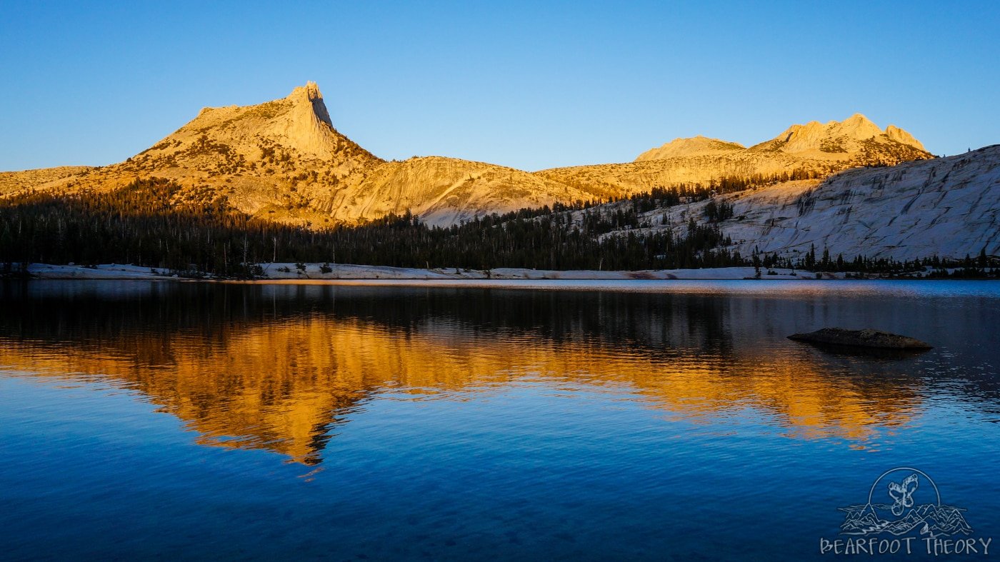 Camping Cathedral Lakes aan de John Muir Trail