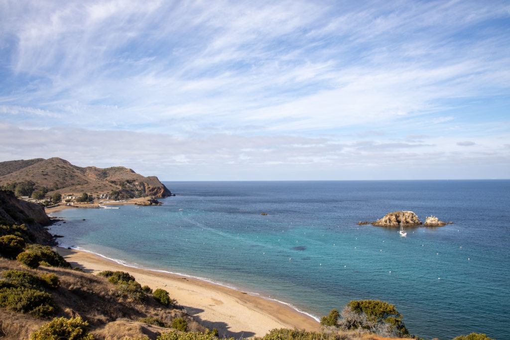 Emerald Bay / Plan a backpacking trip on the Catalina Island Trans-Catalina Trail with this guide including the best campsites, gear, water, and more.