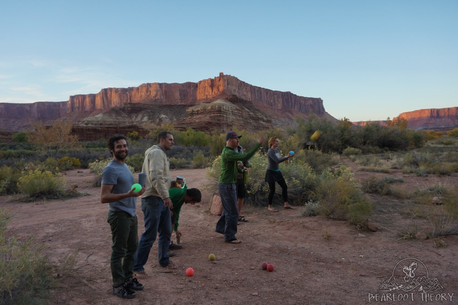 Bocce ball este unul dintre jocurile mele preferate pentru a juca în tabără