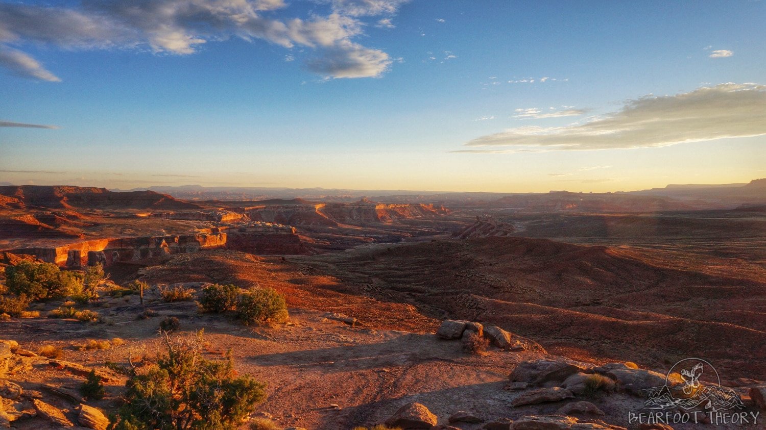 Murphy's Hogback Campsite na White Rim Trail w Parku Narodowym Canyonlands - widoki z tego miejsca były epickie!'s Hogback Campsite on the White Rim Trail in Canyonlands National Park - the views from here were epic! 