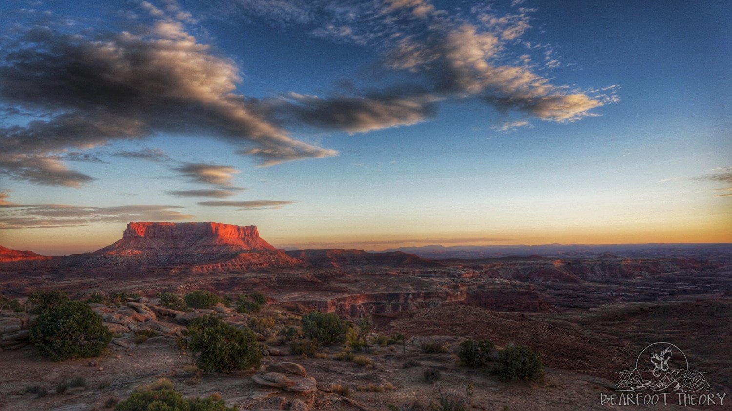 Halloween pe traseul White Rim Trail