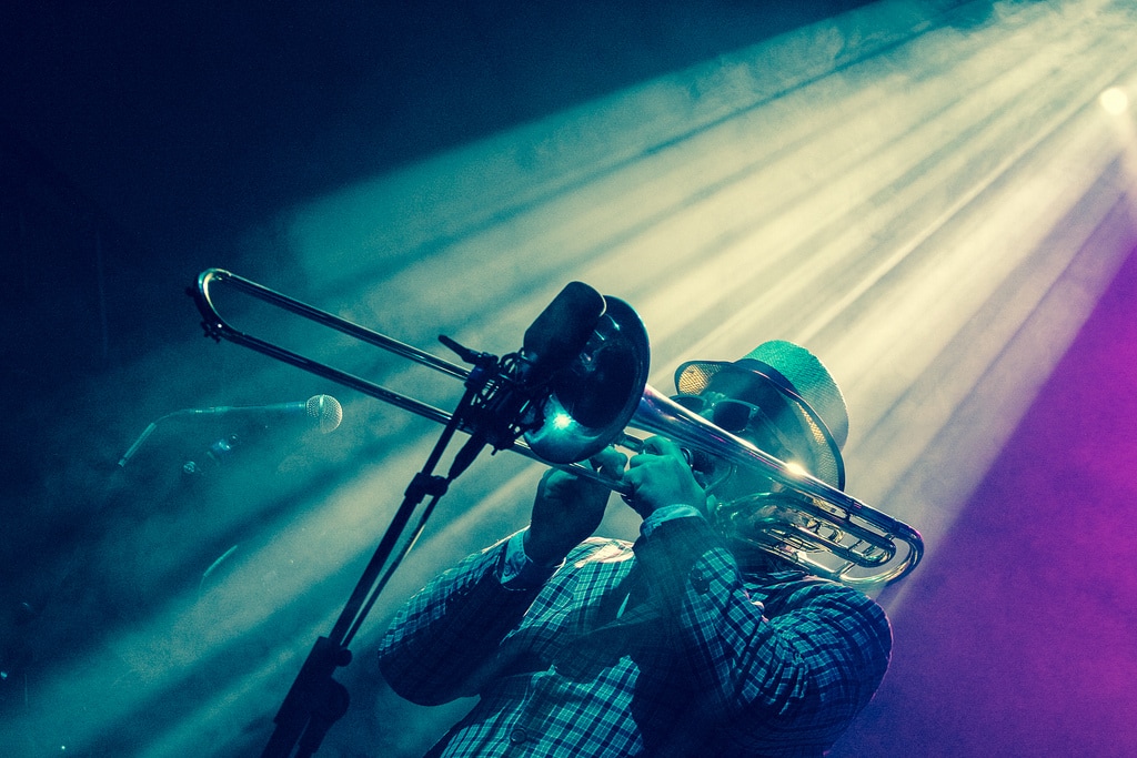 New Zealand Bucketlist: See some local live music like local reggae band Fat Freddy's Drop