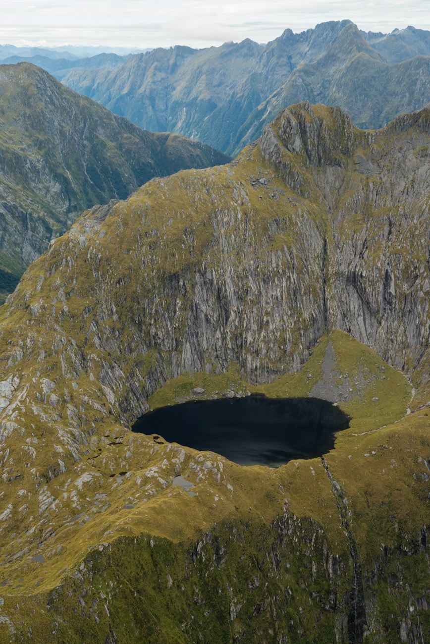 Flying above New Zealand's Fiordlands National Park with Te Anau's Southern Lakes Helicopters