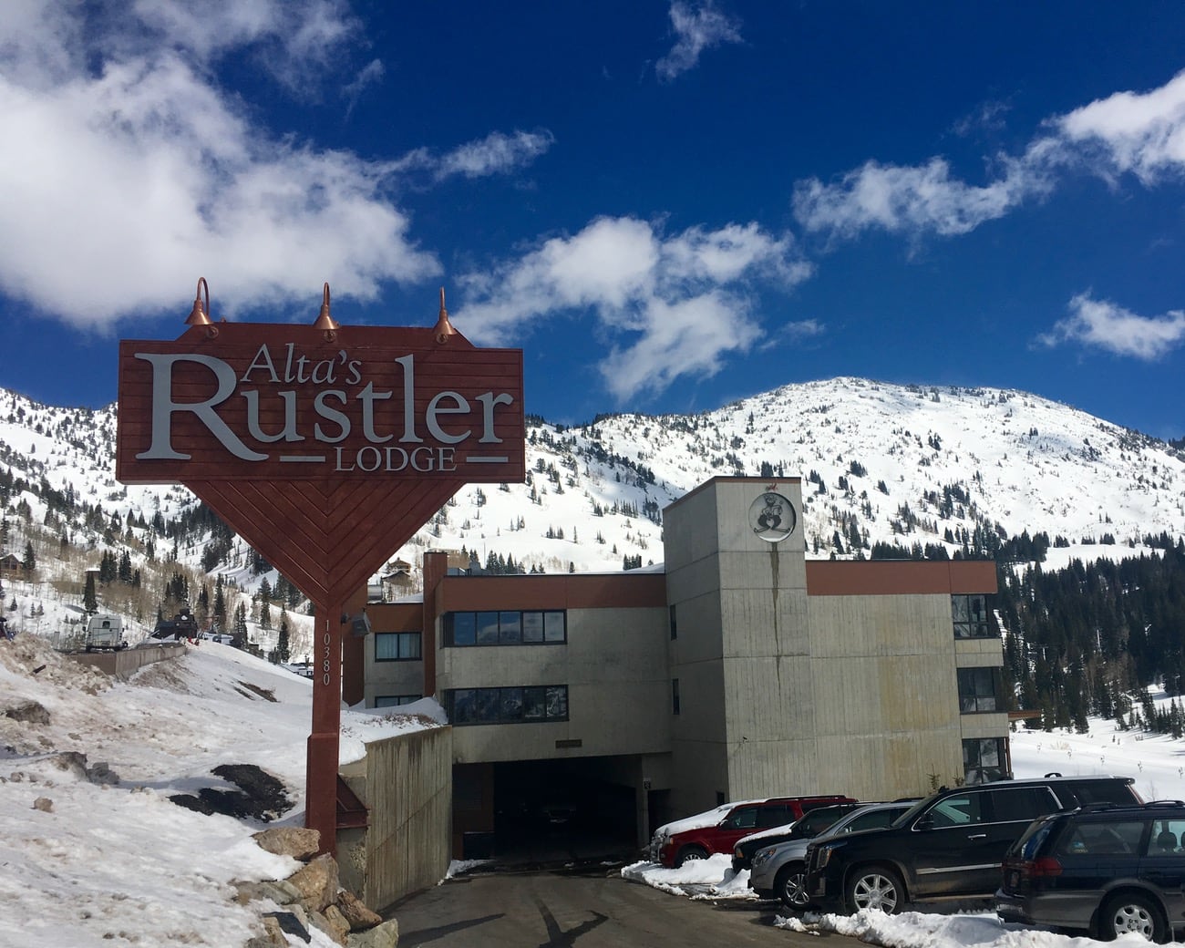 Ski in / Ski Out: A review of Alta's Rustler Lodge