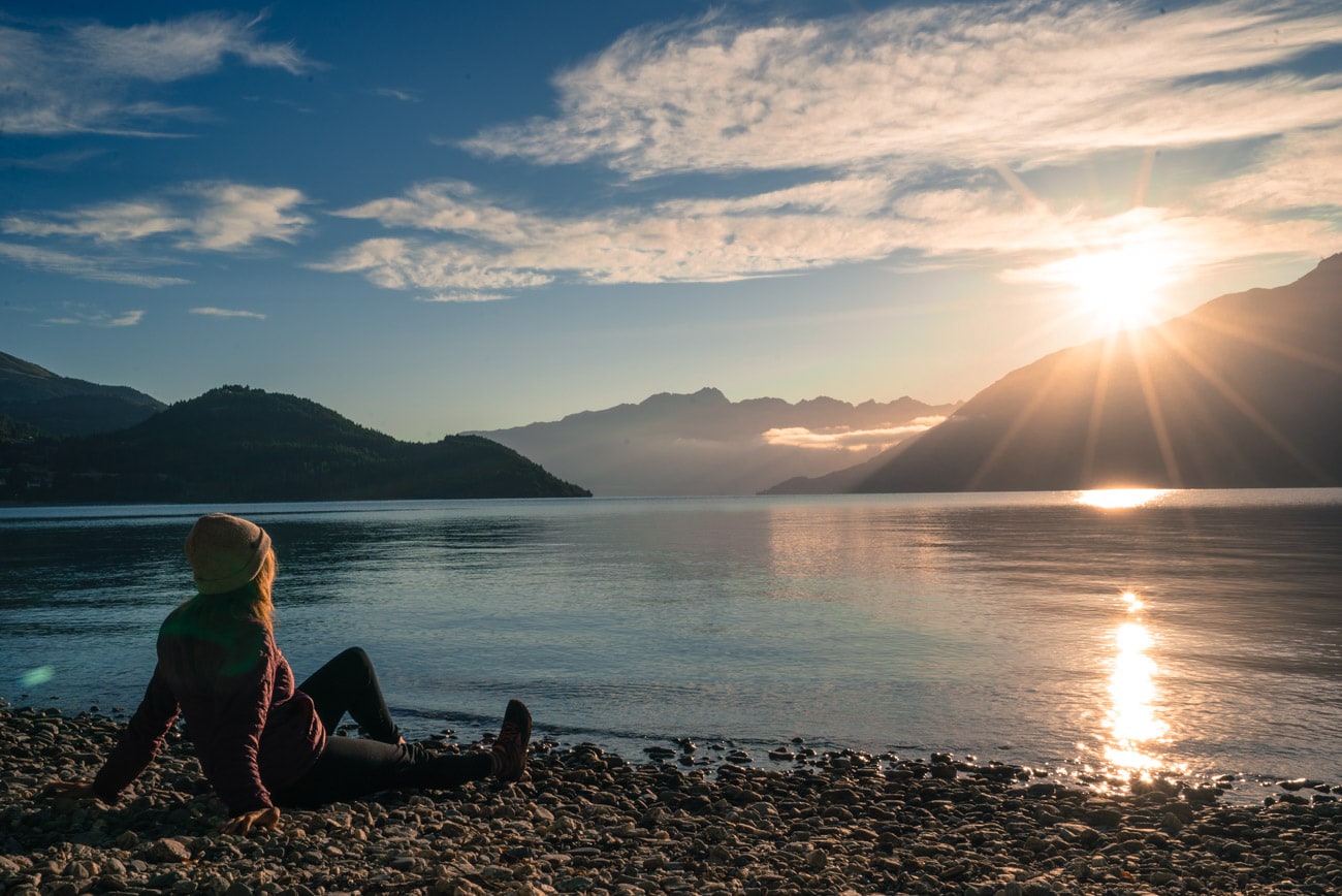 Queenstown travel tips: Watch the sunrise over Lake Wakatipu