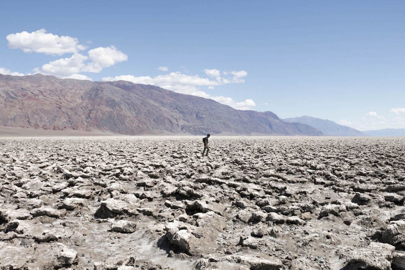 Devil's Golf Course // Experience the best attractions in Death Valley National Park like sand dunes and salt flats with this 3-day Death Valley itinerary.