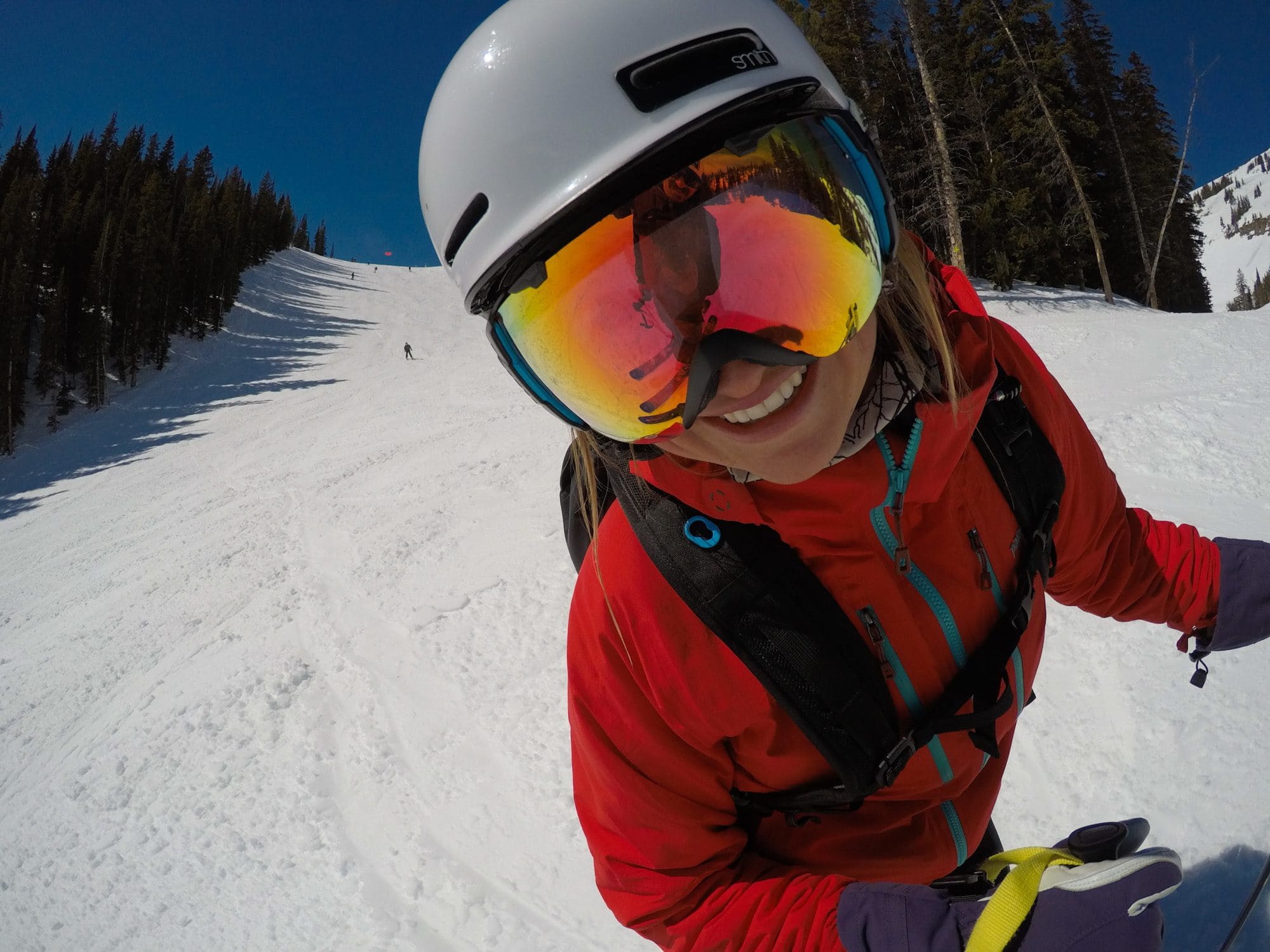 Discover the best women's ski goggles that are comfortable, don't fog up, and come with the best lenses so you can enjoy your time on the hill