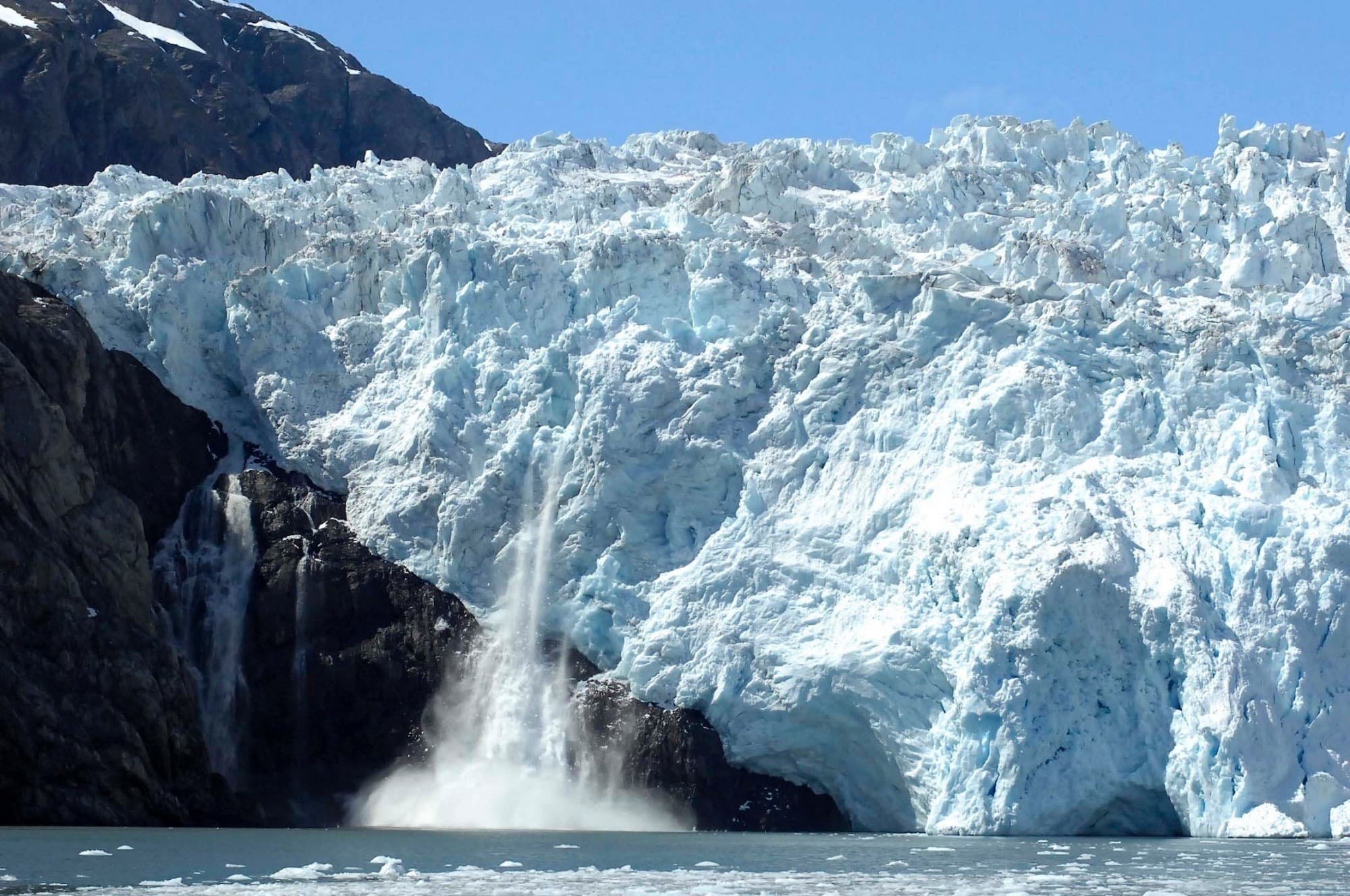 Ailiaki Glacier // This Alaska road trip itinerary will take you through the best of the state including Kenai Fjords & Denali National Park.