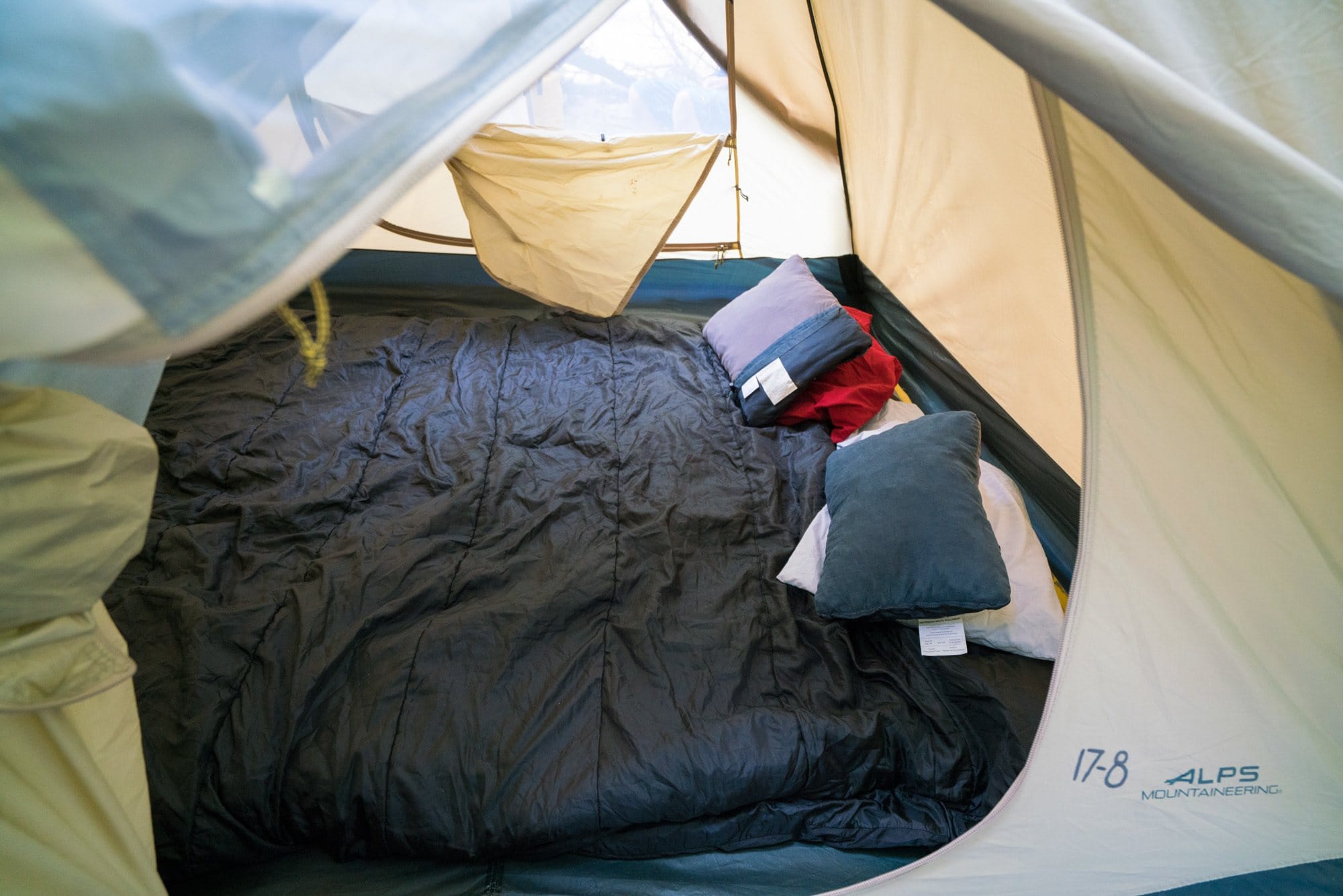 tent setup on OARS Gates of Lodore trip