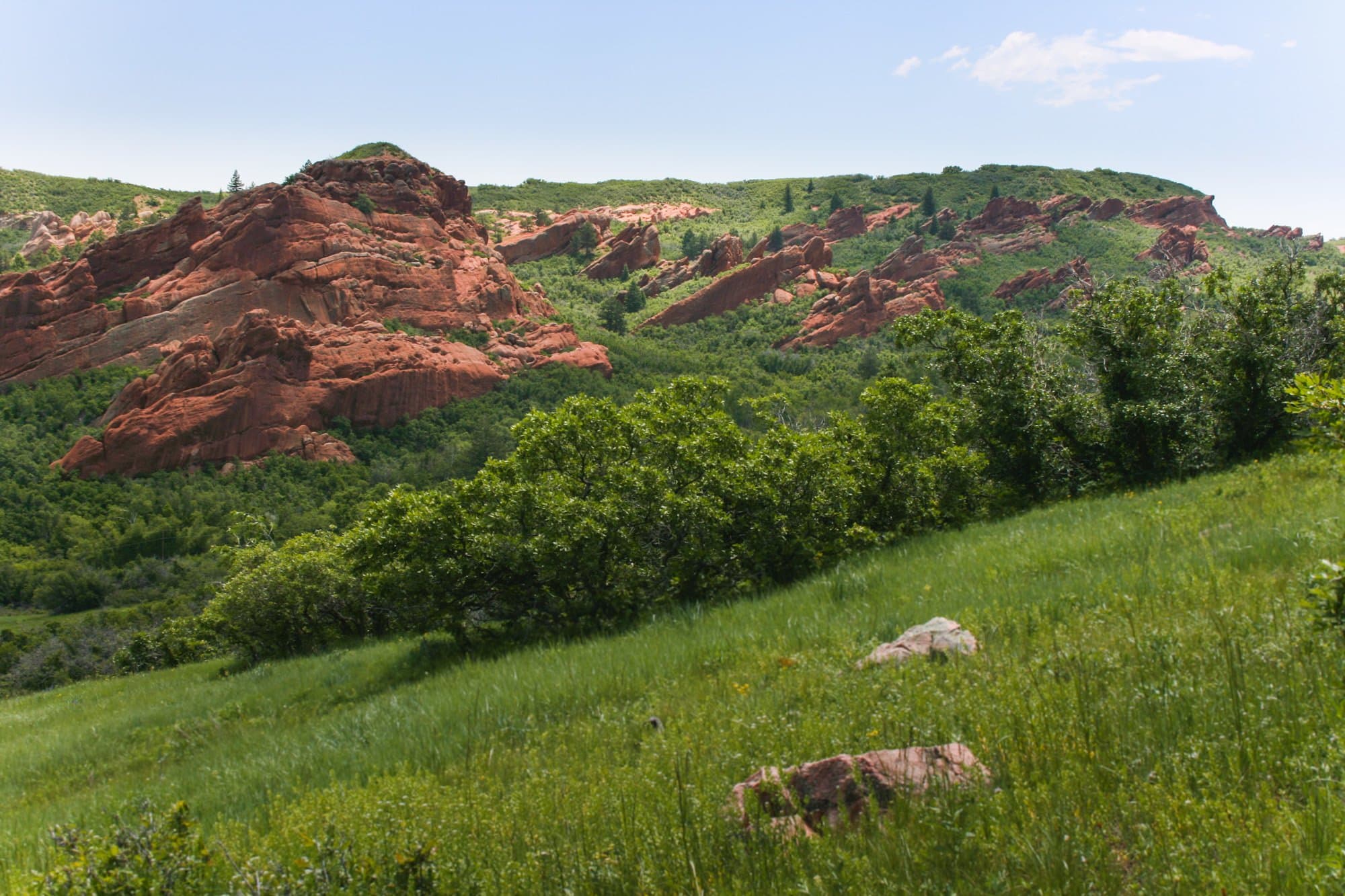 Roxborough State Park // Don't wait until the high elevation snow melts to start hiking in Colorado this summer. here are 5 Colorado spring hikes in the Front Range that are perfect for mud season. 