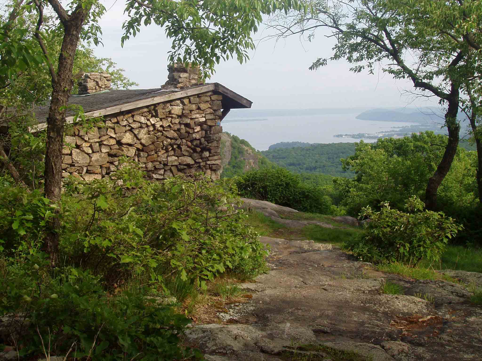 Harriman State Park is New York state's second largest park with over 200 miles worth of on trail and backcountry hiking, camping and boating. Plan your visit to the park with our ultimate guide to Harriman State Park, New York.