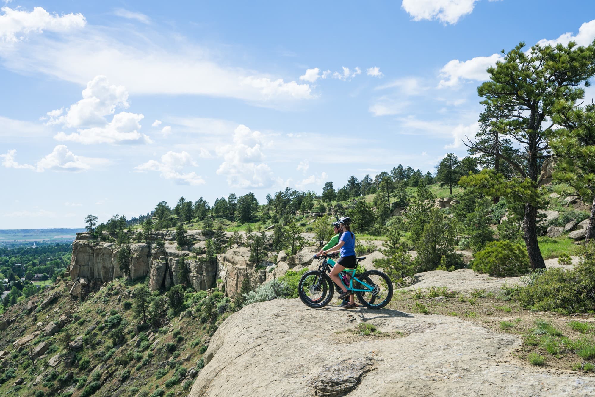 Zimmerman Park // Explore Southeast Montana with this ultimate 7-day itinerary. Hike through the Badlands, fly fish outside of Billings, Montana, and more!