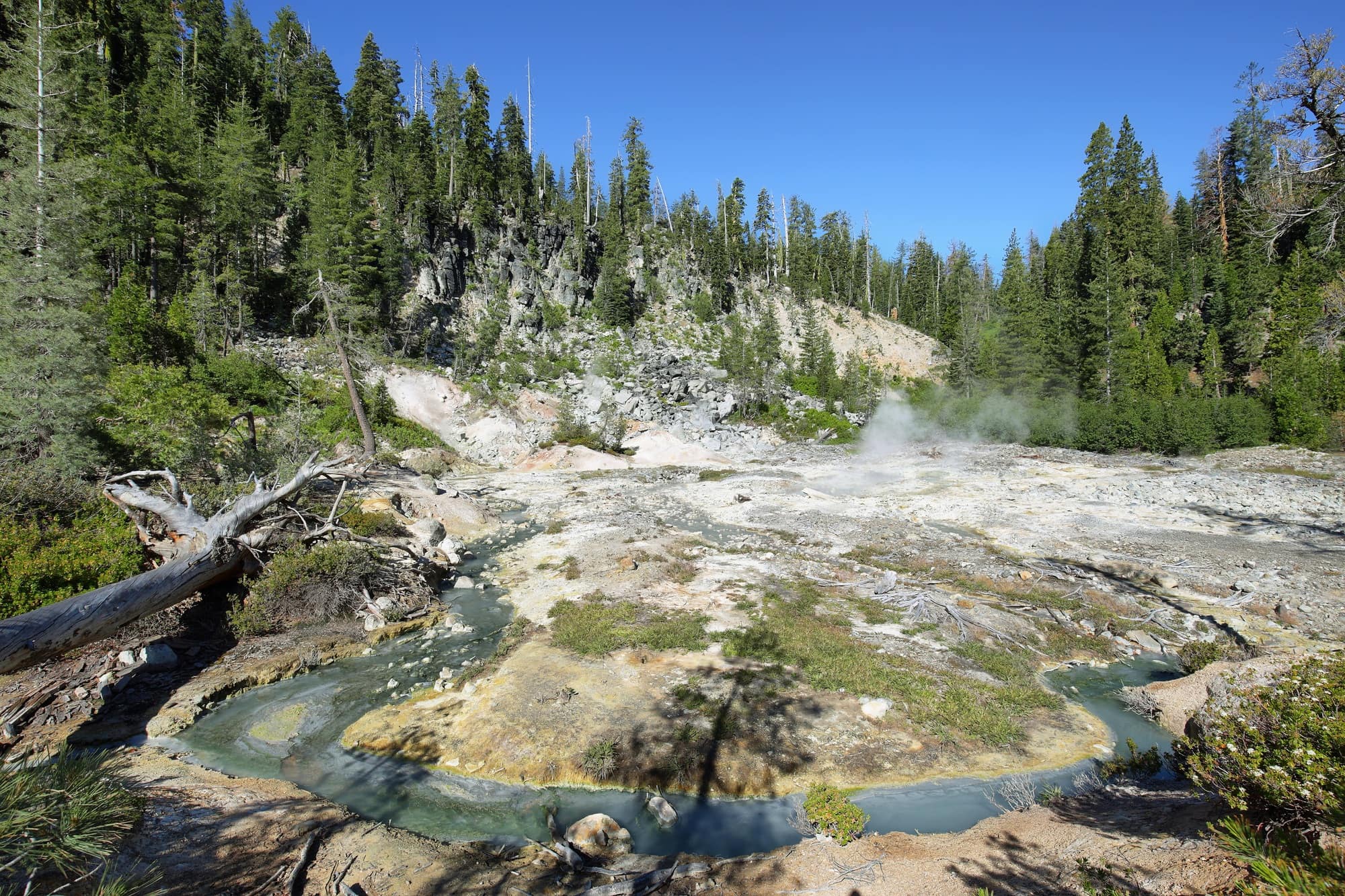 Best Hikes in Lassen Volcanic National Park – Bearfoot Theory