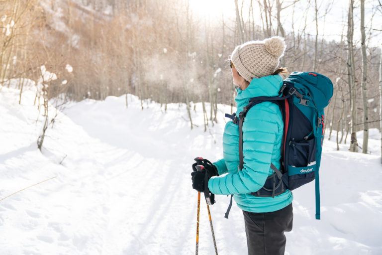25 Winter Hiking Tips for Staying Warm and Safe in the Snow – Bearfoot ...