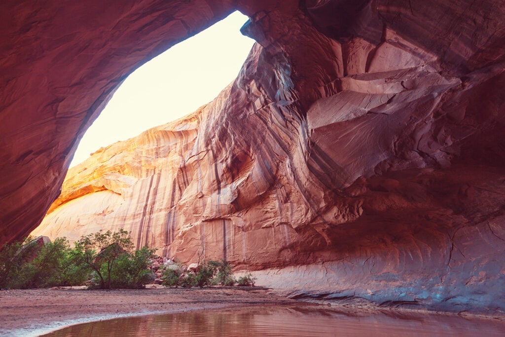 Golden Cathedral // A round-up of the best hikes in Utah. Explore Utah's epic landscapes and get tips for tackling these bucketlist trails.