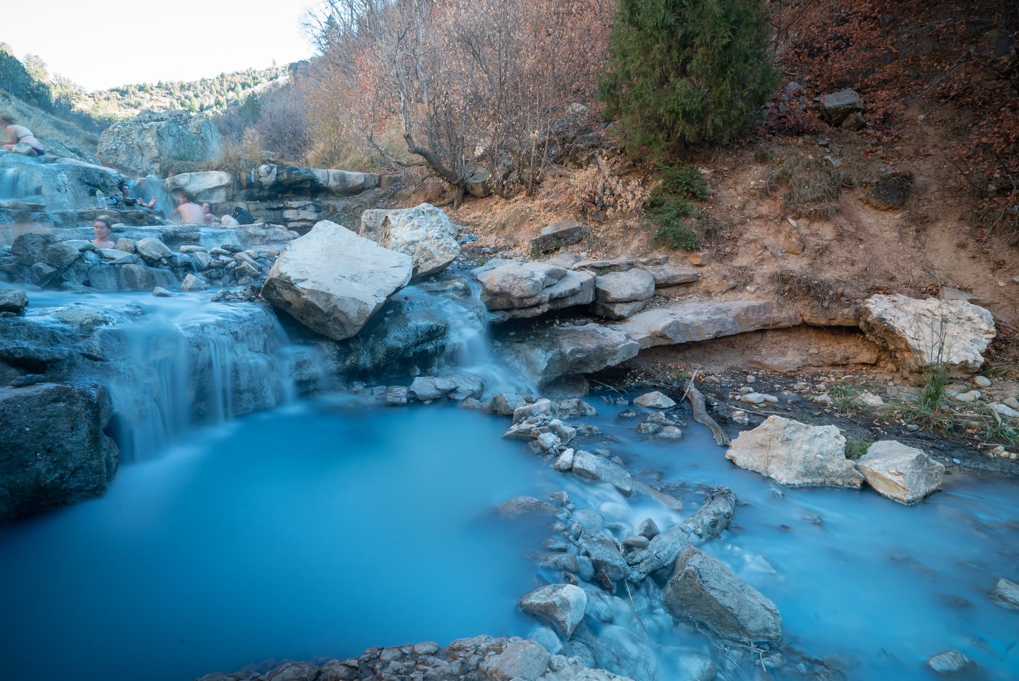 Not familiar with the rules of a good soak? Here are our best tips for hot springs etiquette including how to handle noise, nudity, and more.