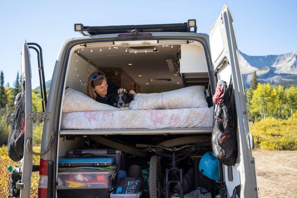 Learn how to simplify your van life routine including how to pare down to just the essentials so that life on the road stays simple and organized.