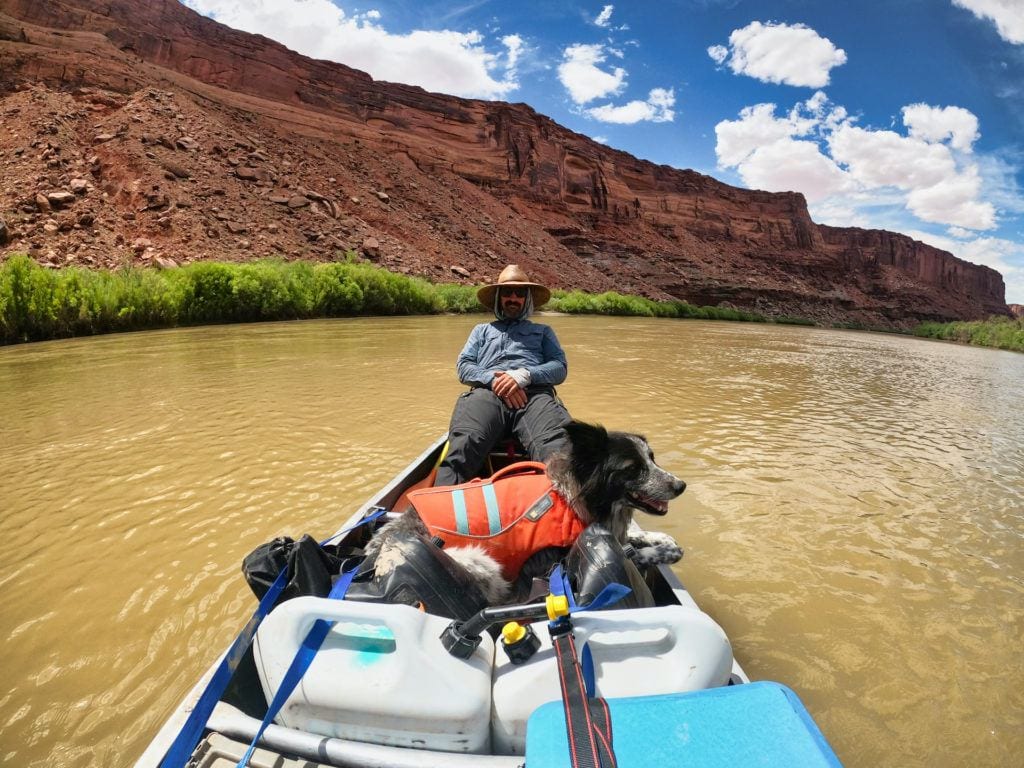 Get key planning tips for canoeing Labyrinth Canyon on the Green River with info on permits, shuttles, gear, bugs, river flow, launch points, and camping.