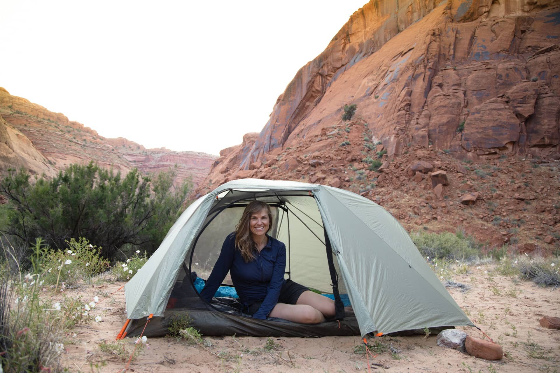 18 Ideas for Sleeping in a Tent Comfortably (Plus, What To not Do)