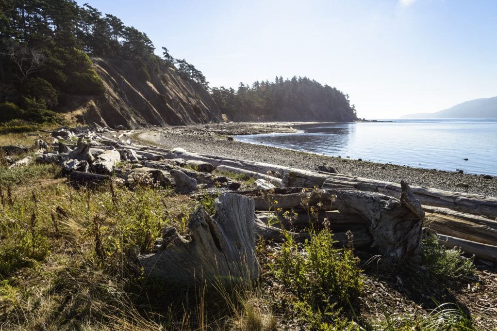 San Juan Islands // Plan your Washington road trip with this guide to the best stops for outdoor adventure including National Parks, towns, hikes, and more.