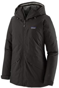 Patagonia Snowbelle Insulated Jacket // Learn what to wear skiing with this complete guide to skiing apparel including everything you need to be comfortable and warm on the slopes.