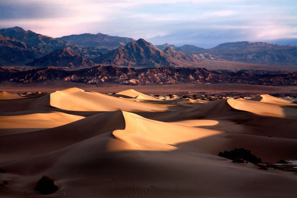 Mesquite Sand Dunes // Experience the best attractions in Death Valley National Park like sand dunes and salt flats with this 3-day Death Valley itinerary.