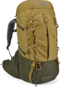 REI Trailbreak 60 backpack // Get the scoop on the best backpacking backpacks for women that are comfortable and lightweight and learn how to choose the best pack for you.