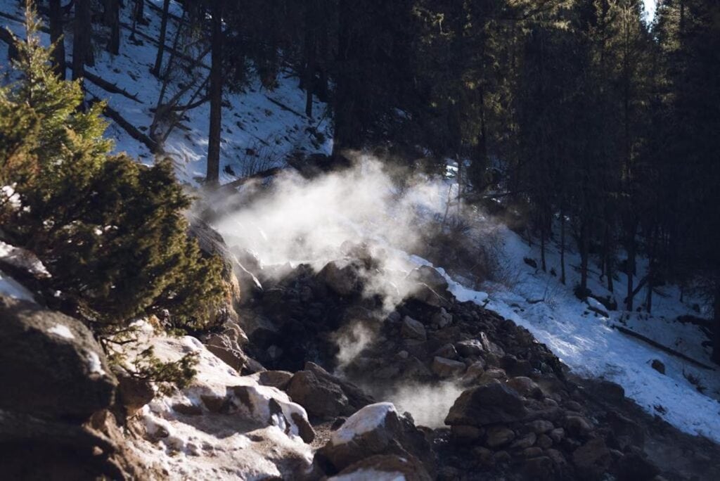 San Antonio Hot Springs // This guide to the best natural New Mexico hot springs includes info on hiking distances, parking, what to know before you go, and a map.