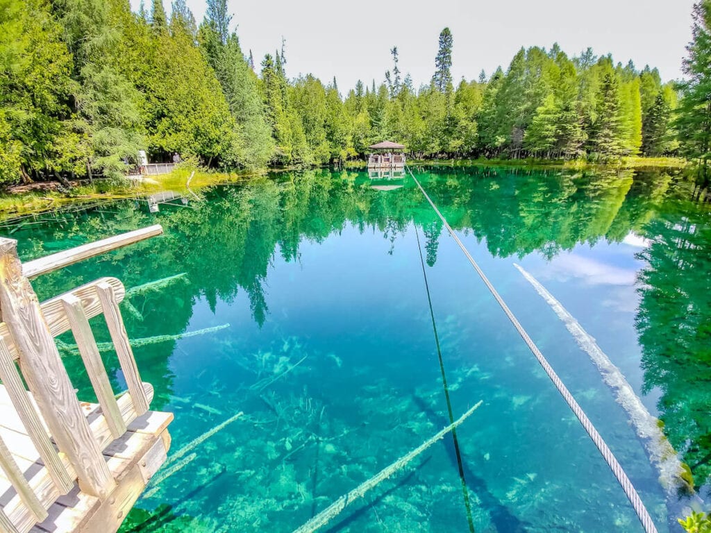 Kitch-iti-kipi Michigan // largest freshwater spring is a great Michigan road trip stop