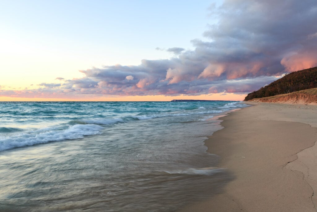 Nordhouse Dunes, Michigan // hiking and backpacking sand dunes in Michigan