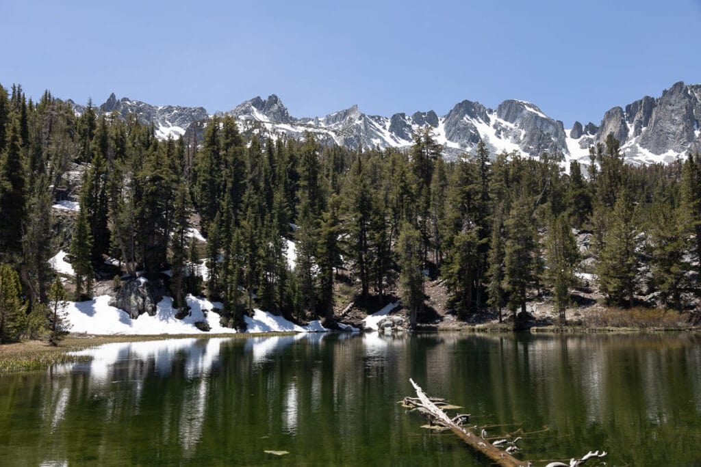 Discover the best Mammoth Lakes hikes with stunning views of the Eastern Sierra, crystal clear lakes, alpine meadows, and more!