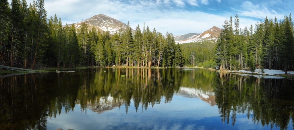 Ostrander Lake // Looking for the best hikes in Yosemite National Park? We’ve got you covered with detailed trail guides for the park, including a map.