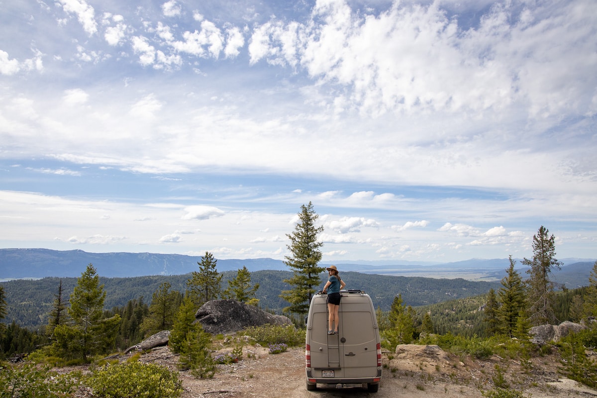 Dispersed camping in Cascade, Idaho / Explore the best outdoor adventure in Cascade, Idaho with this 4-day itinerary featuring hot springs, hiking, off-roading, biking, and more.