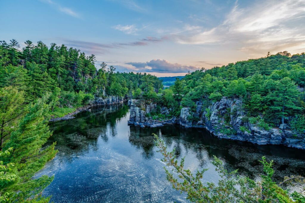 Interstate State Park // See the top Minnesota road trip stops for outdoor adventure including State Parks, scenic drives, waterfalls, and day trips from Minneapolis.