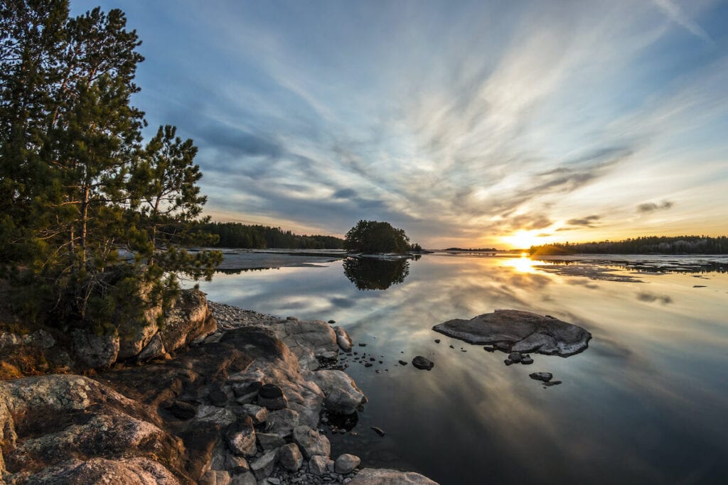 Voyageurs National Park // See the top Minnesota road trip stops for outdoor adventure including State Parks, scenic drives, waterfalls, and day trips from Minneapolis.