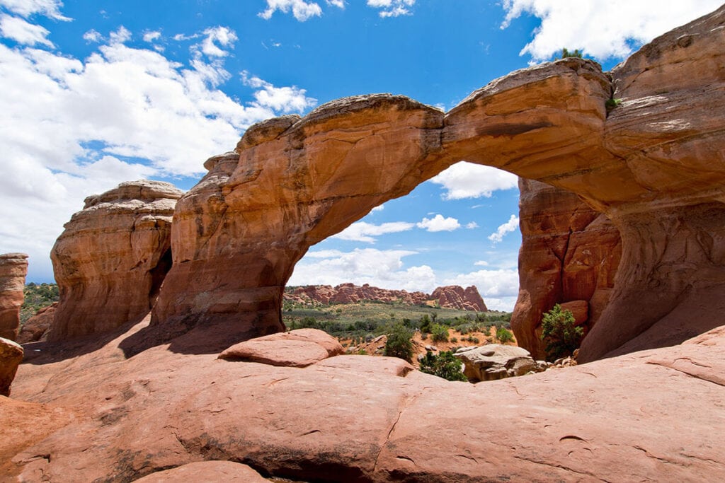 Broken Arch natural rock formation in Arches National Park in Utah