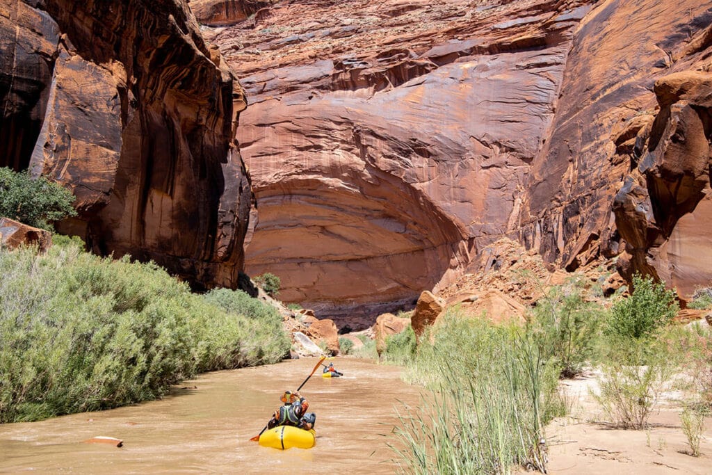 Rafting the Escalante River // Here's how to help prevent the spread of aquatic invasive species by following Clean Drain Dry whether you're rafting, kayaking, or boating.