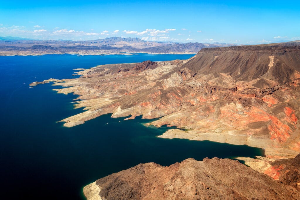 Lake Mead // Looking to get away from the casinos? Here are our favorite outdoor activities in Las Vegas to get you outside and off the strip.