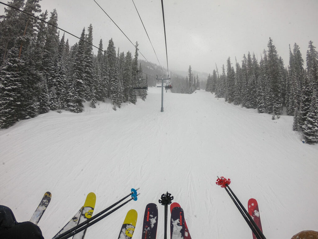 Ski Crested Butte Mountain Resort // Check out this complete Crested Butte winter travel guide to enjoy this Colorado winter wonderland town for skiing, biking, hiking, and more.