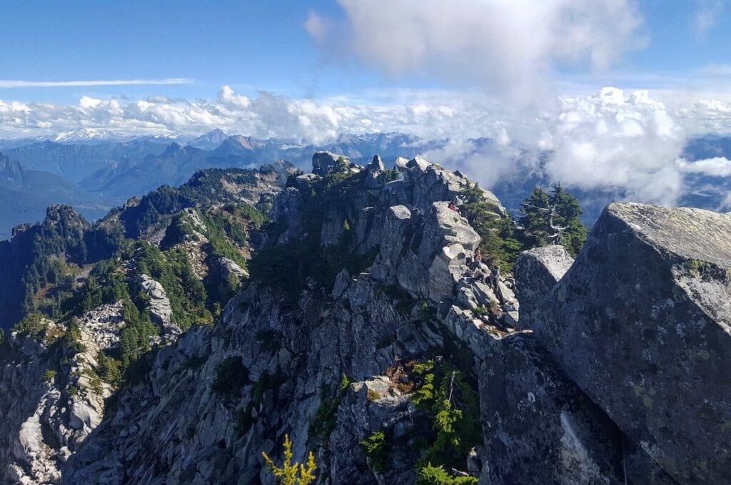 Mount Pilchuck // Discover the best hikes near Seattle from waterfalls and mountain summits with our Seattle hiking guide - all within 2 hours of the city!