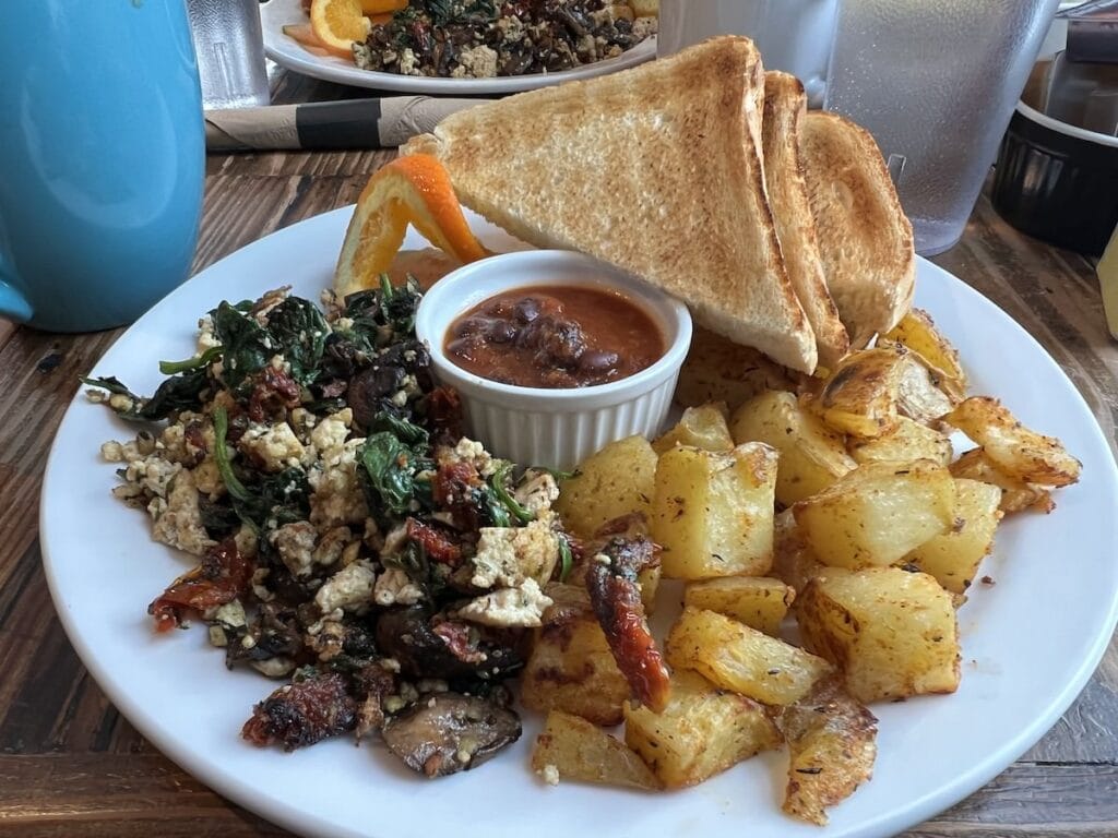 Breakfast at the Main Street Cafe in Revelstoke