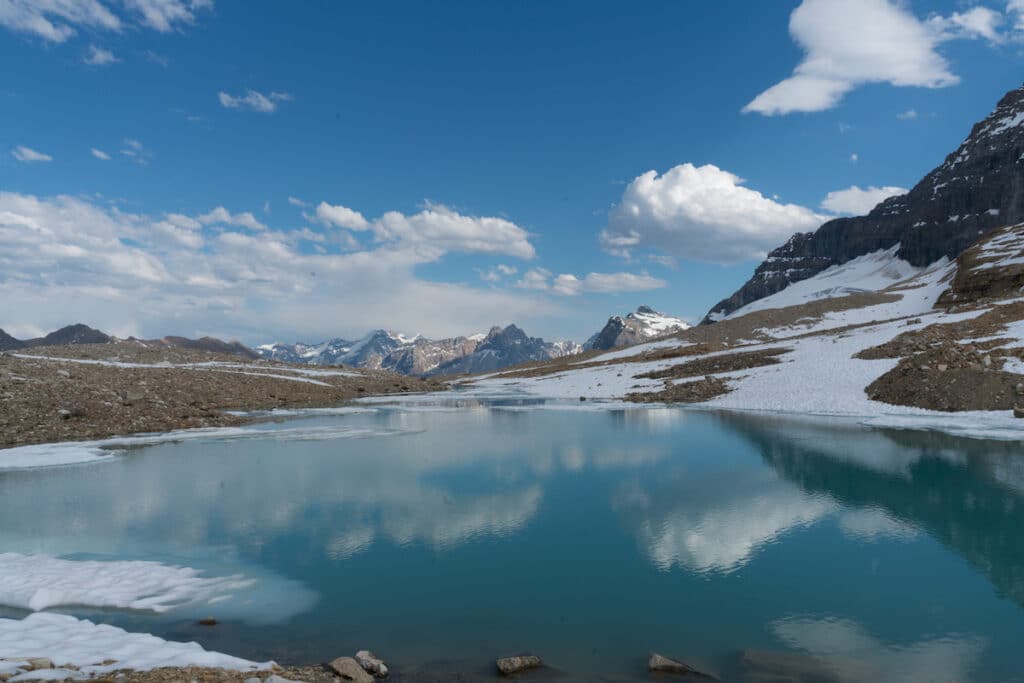 Picture of a lake at the top of the Iceline Trail in Yoho National Park. This is a nice sidetrip from the Icefields Parkway