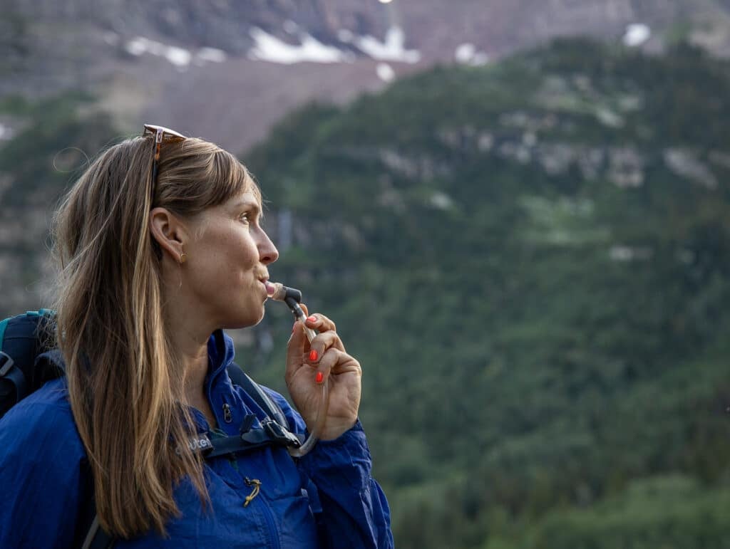10 Tips For Staying Hydrated While Hiking – Bearfoot Theory