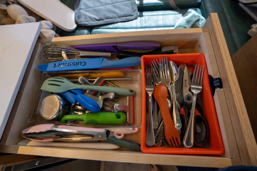 drawer with kitchen stuff in the Rossmonster Baja Trail LX