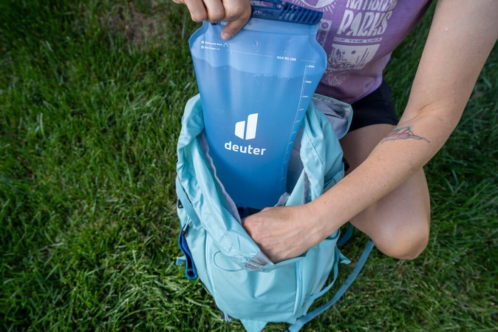 hydration sleeve in the deuter trail 28 sl